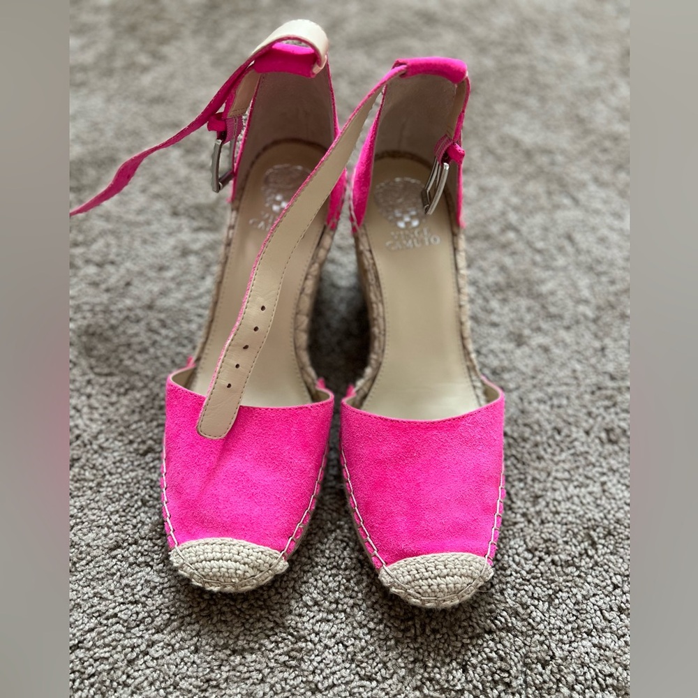 Vince Camuto Fuchsia Pink Wedge Espadrilles Sandals size 10 NWOT